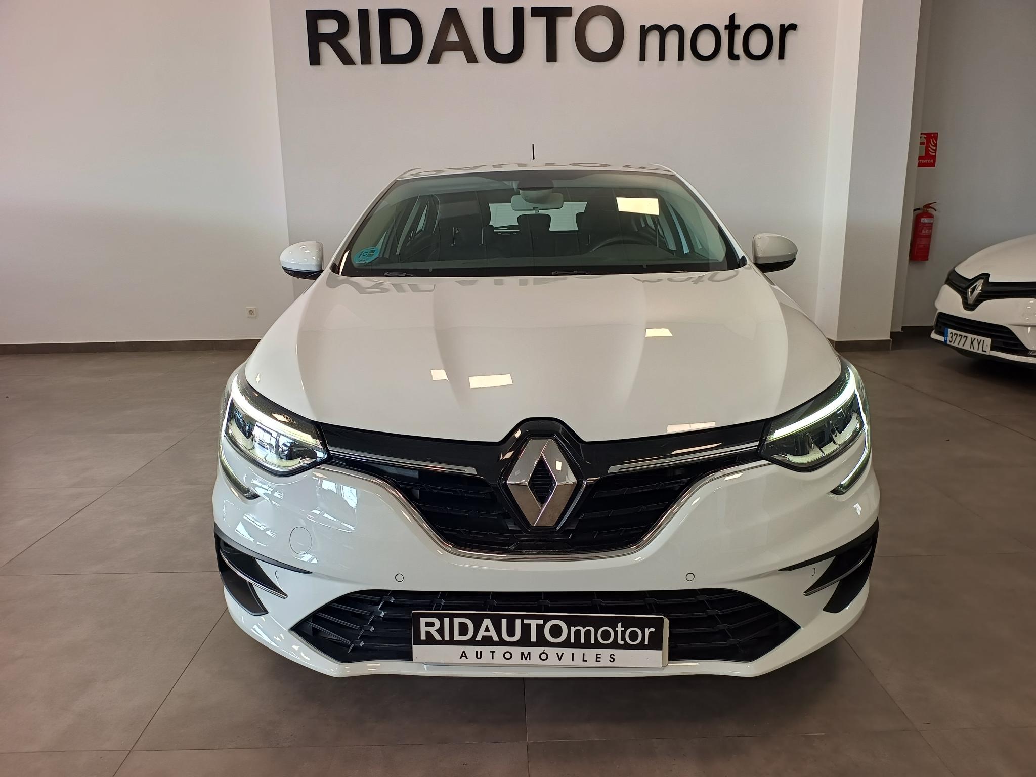 2022 RENAULT Megane