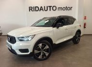 2022 Volvo xc40