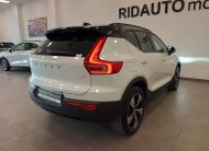 2022 Volvo xc40