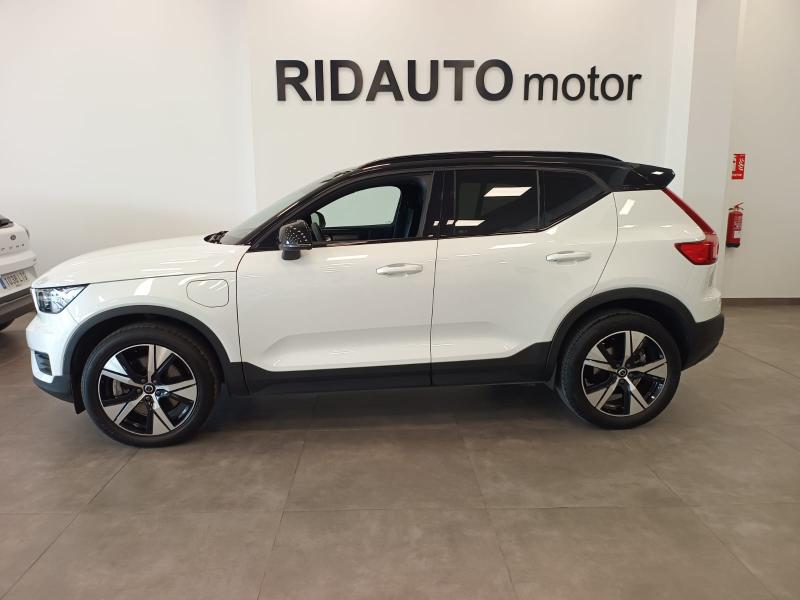 2022 Volvo xc40