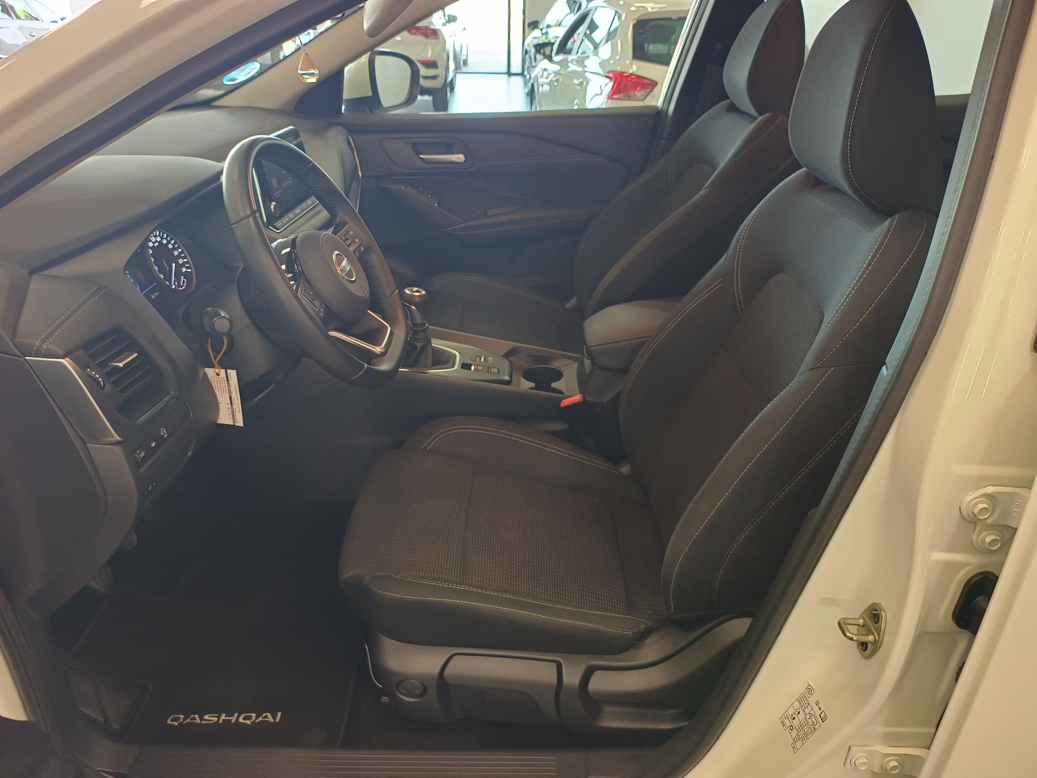 2022 NISSAN Qashqai