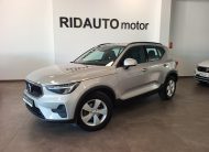 2023 VOLVO XC40