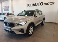2023 VOLVO XC40