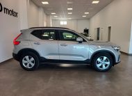 2023 VOLVO XC40