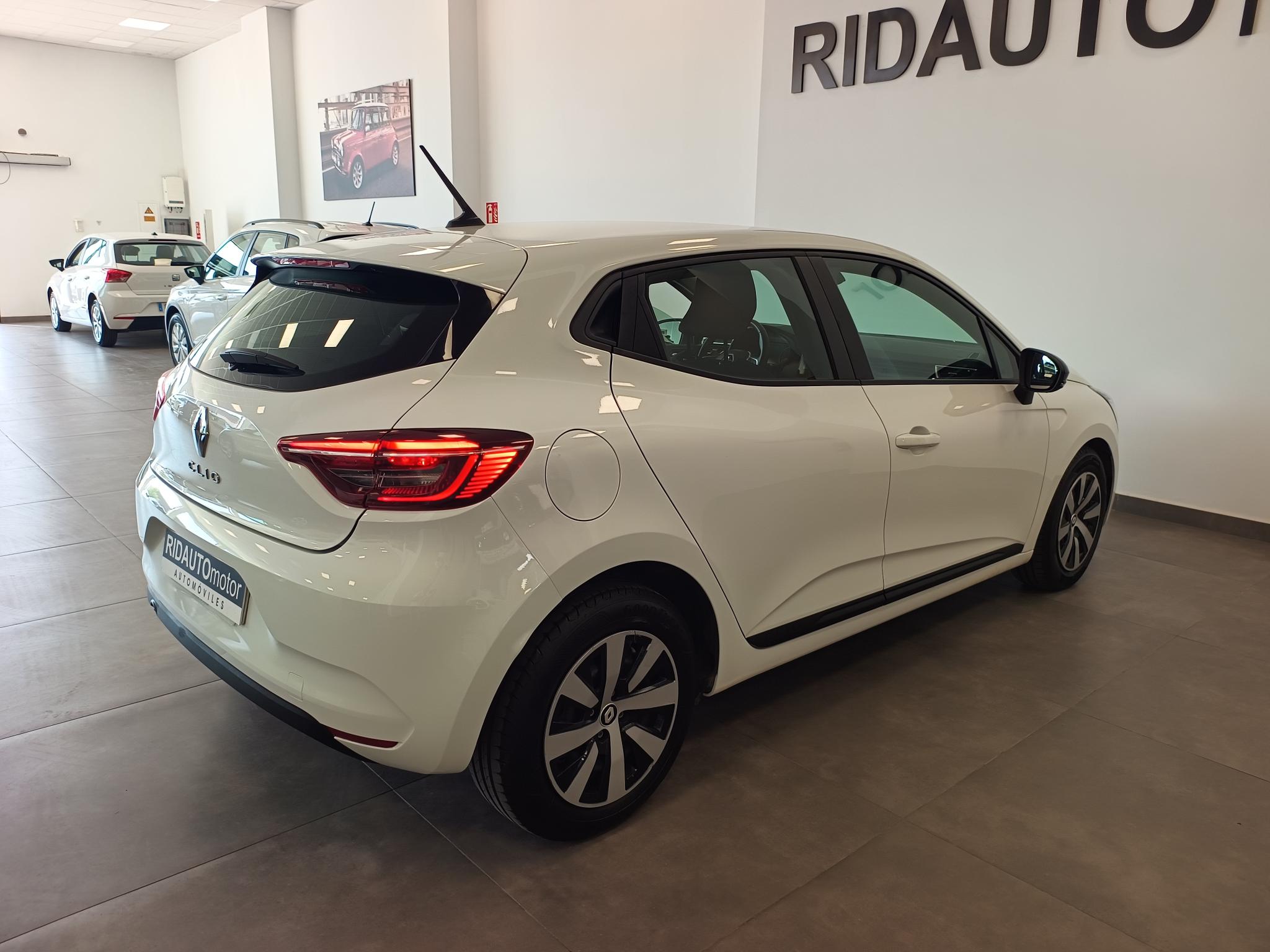 2022 RENAULT CLIO