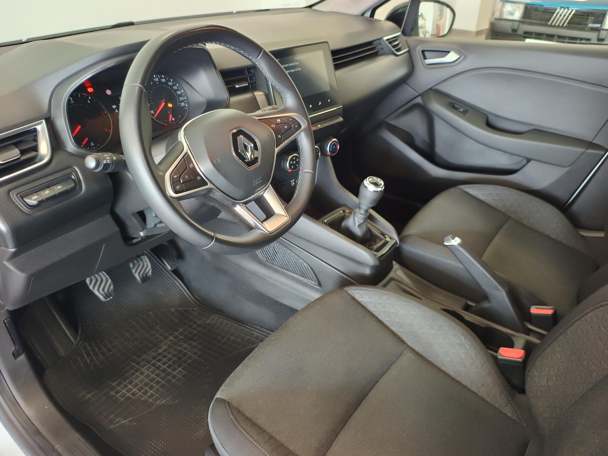 2022 RENAULT CLIO