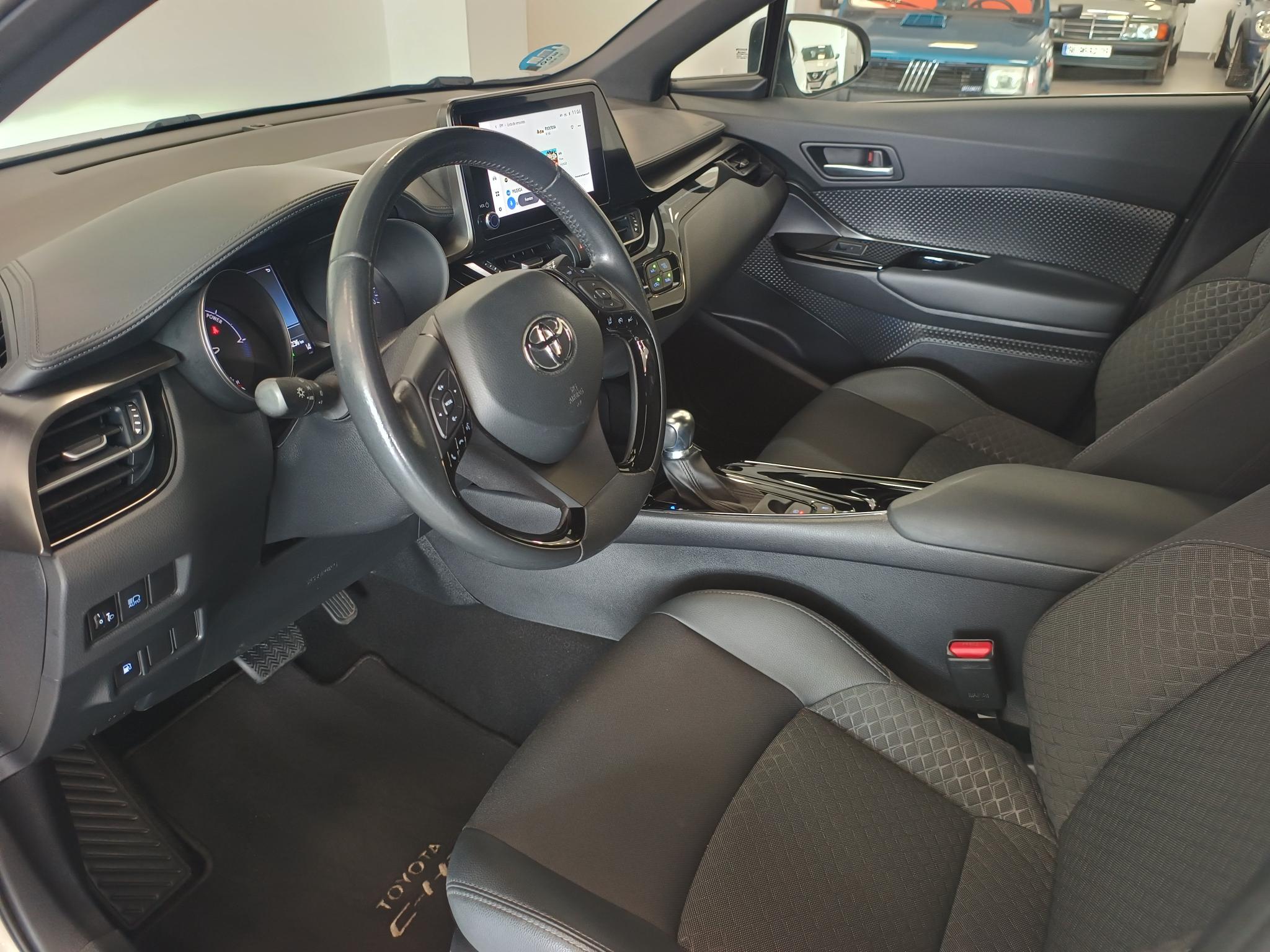 2022 TOYOTA CHR