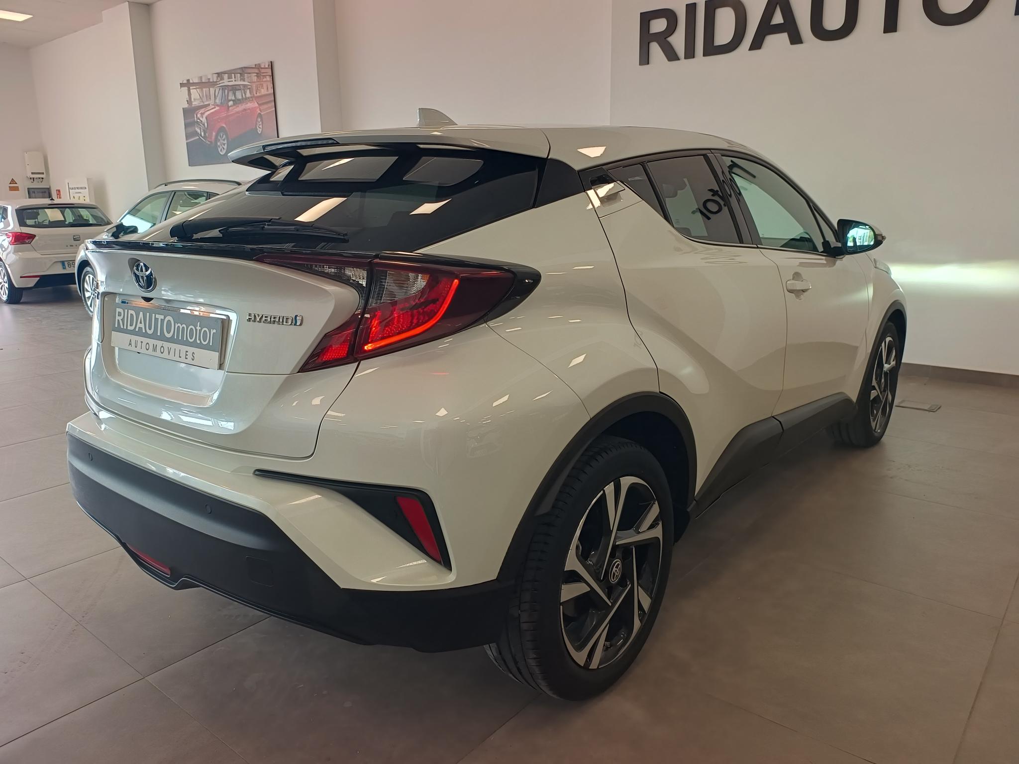 2022 TOYOTA CHR