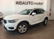 2022 VOLVO XC40