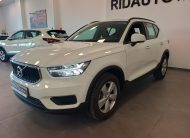 2022 VOLVO XC40