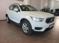2022 VOLVO XC40